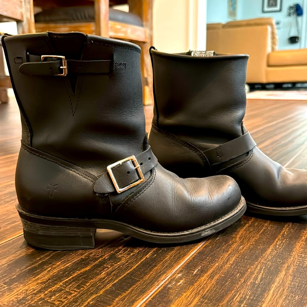 Frye Engineer Moto Boots 8R Black Leather